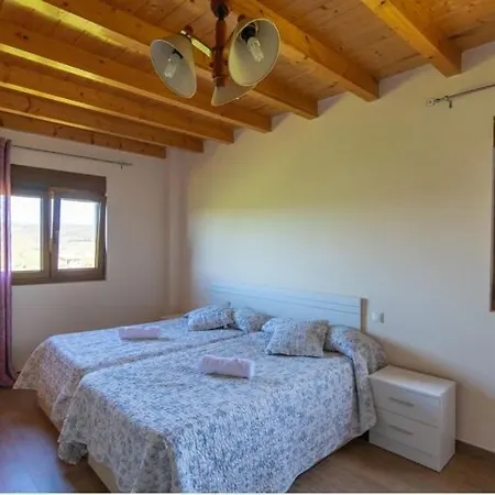 Holiday home Encantadora Casa Rustica, Comoda Y Amplia Pontones (Cantabria)