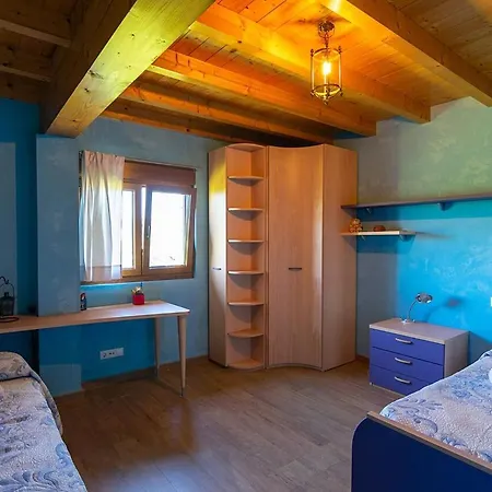Encantadora Casa Rustica, Comoda Y Amplia Pontones (Cantabria)